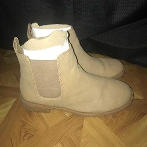Tan Chelsea Boot